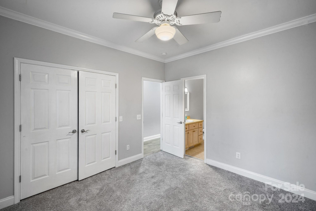 807 Lauras Ln Albemarle, NC 28001