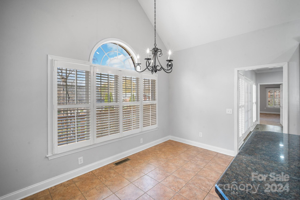 807 Lauras Ln Albemarle, NC 28001