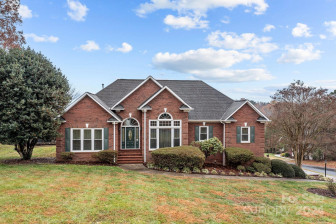 4687 Snow Dr Harrisburg, NC 28075