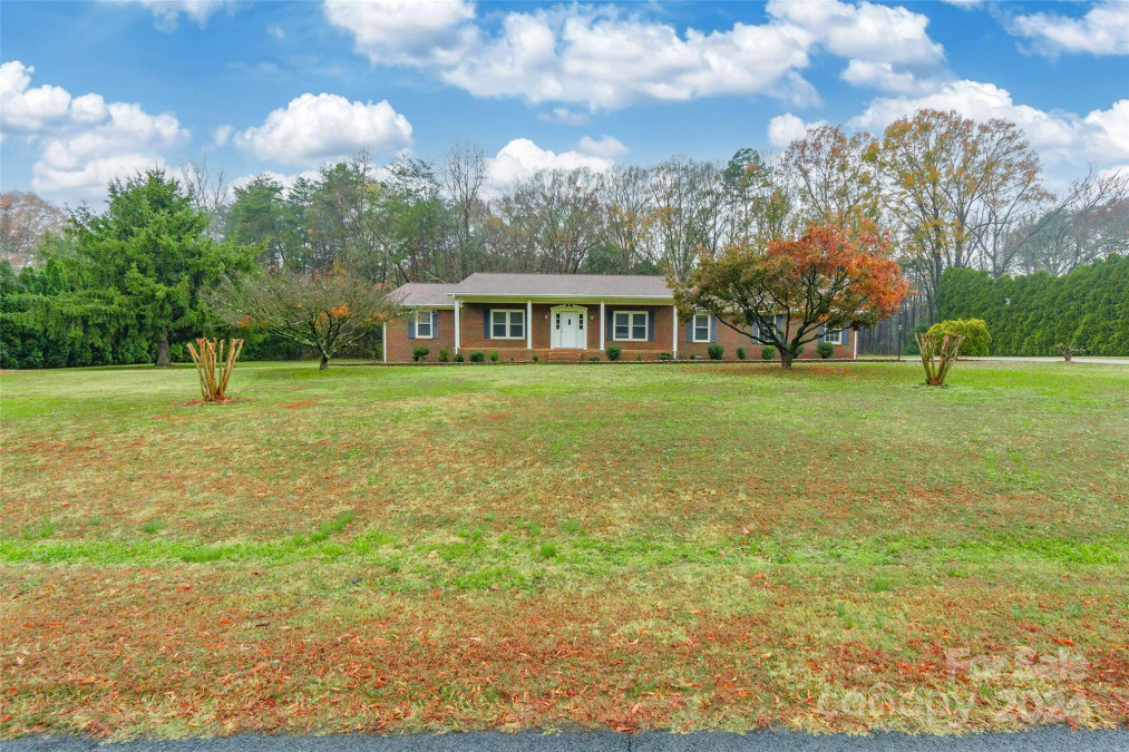 240 Quail Dr Salisbury, NC 28147