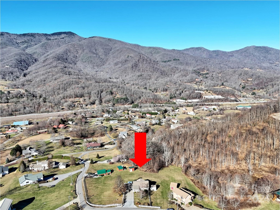 115 Gordon Dr Waynesville, NC 28786