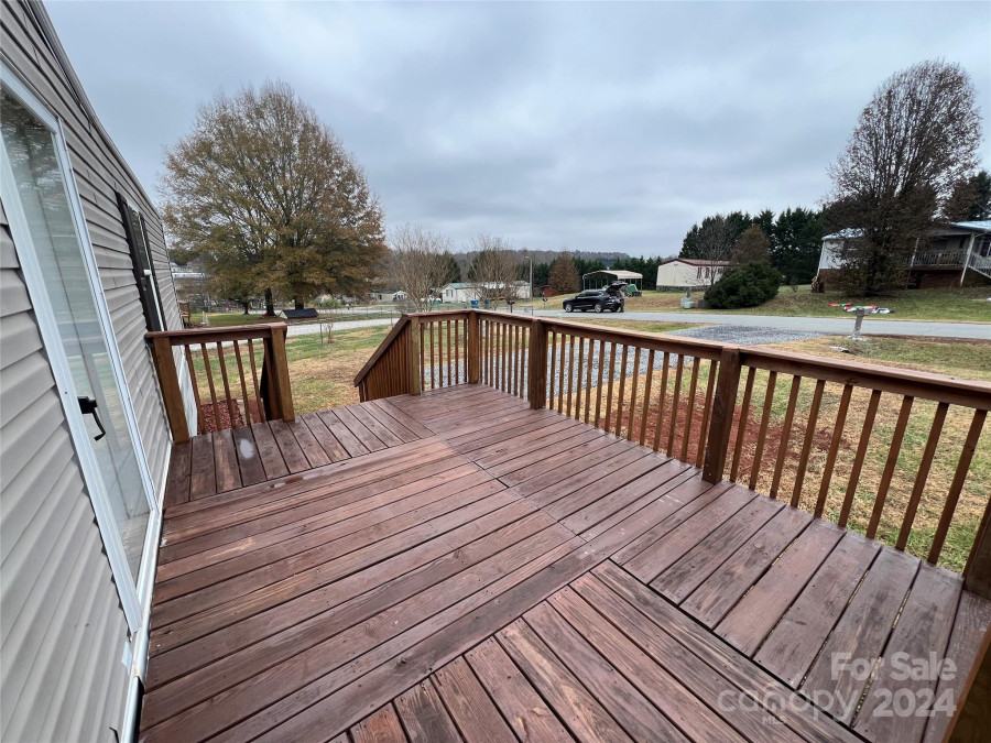 3804 Crossing Creek Dr Claremont, NC 28610