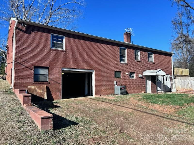 325 Hunter St Salisbury, NC 28144