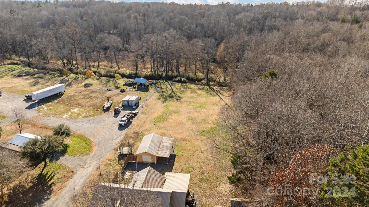 5881 Hidden Oaks Ln Clover, SC 29710