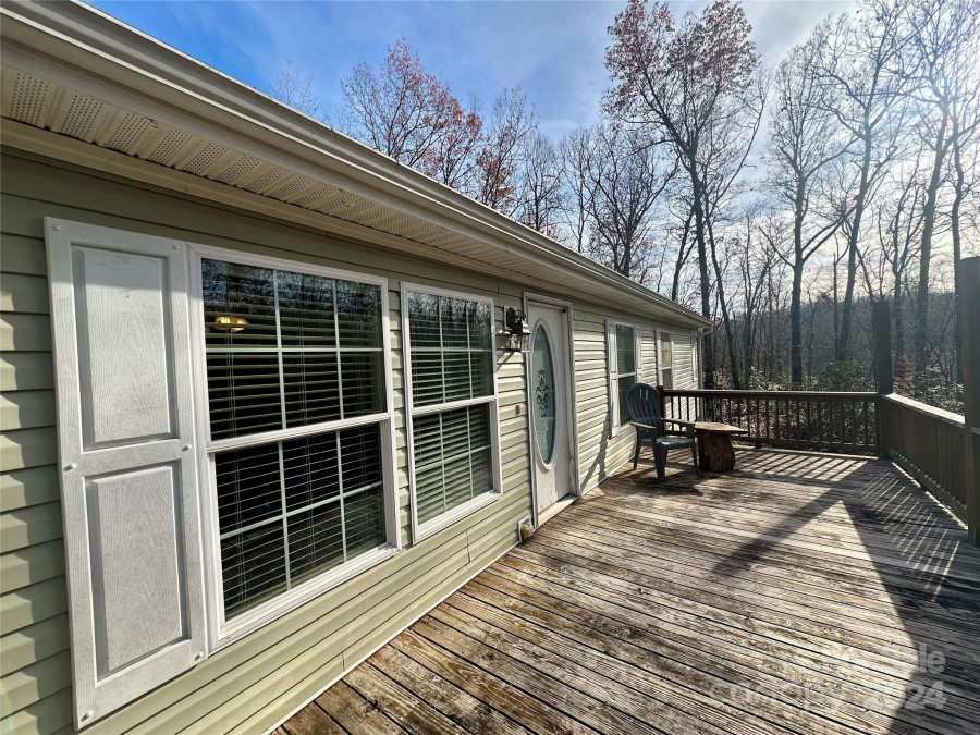 23 Clarks Crossing Way Black Mountain, NC 28711