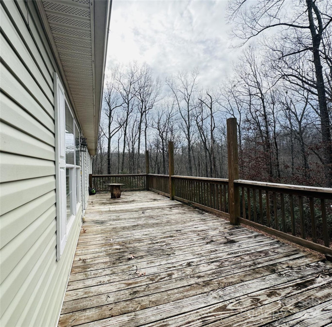 23 Clarks Crossing Way Black Mountain, NC 28711