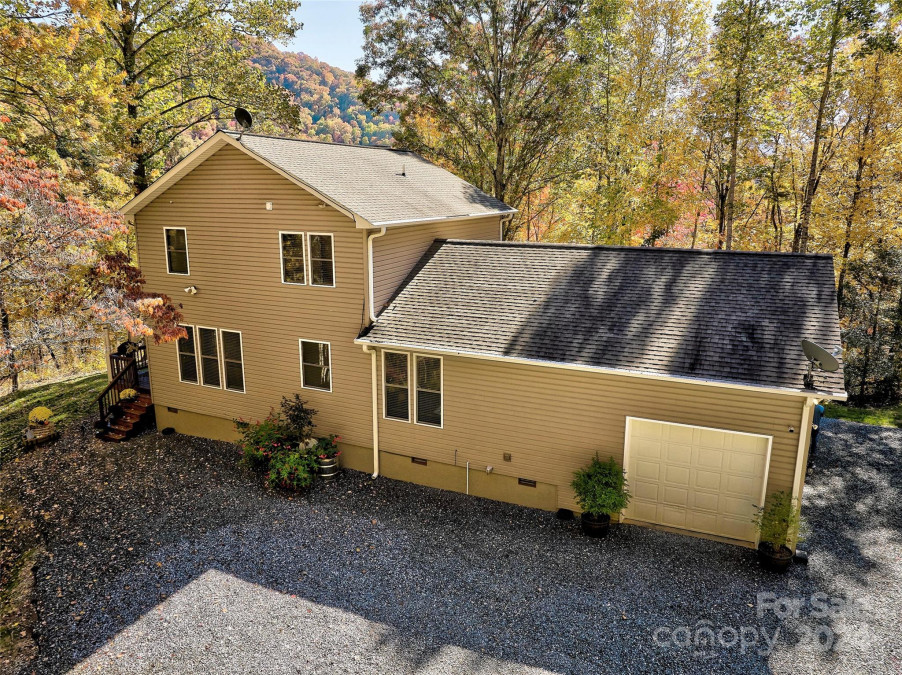 1333 Pigeon Creek Rd Bryson City, NC 28713