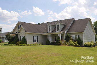 2505 Mintew Cir Lincolnton, NC 28092