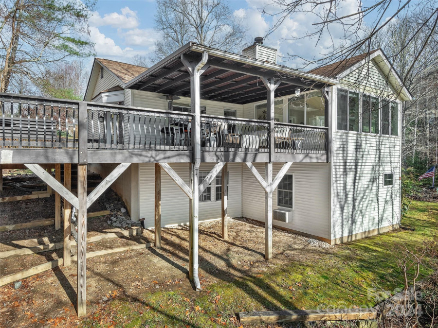 543 Hunters Glen Ln Hendersonville, NC 28739