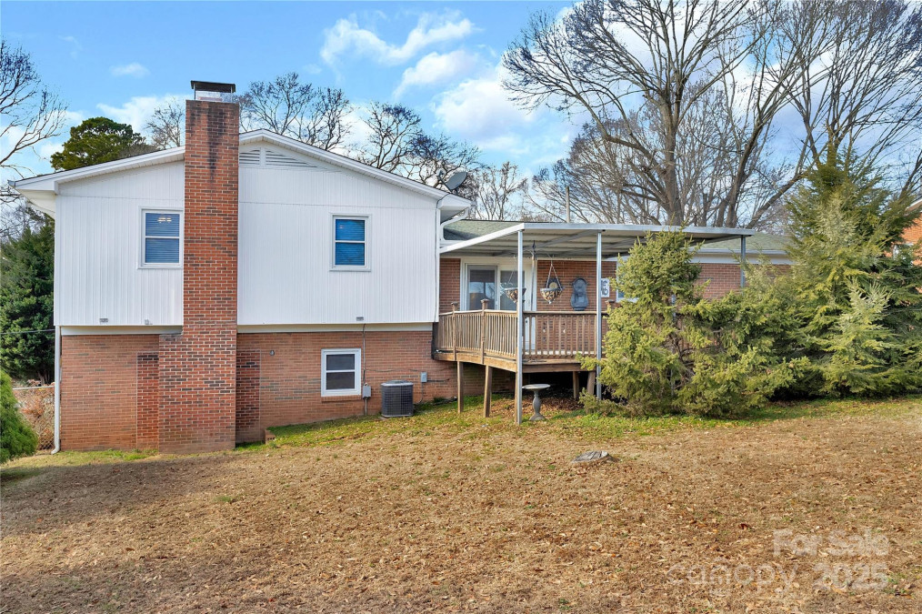 214 Starview Ln Dallas, NC 28034