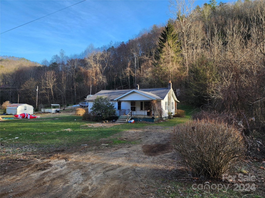 44 Little East Fork Rd Canton, NC 28716