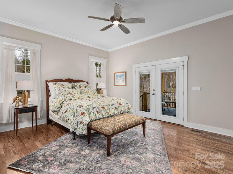 91 Beaumont Dr Hendersonville, NC 28739