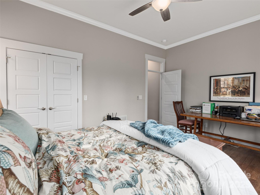 91 Beaumont Dr Hendersonville, NC 28739