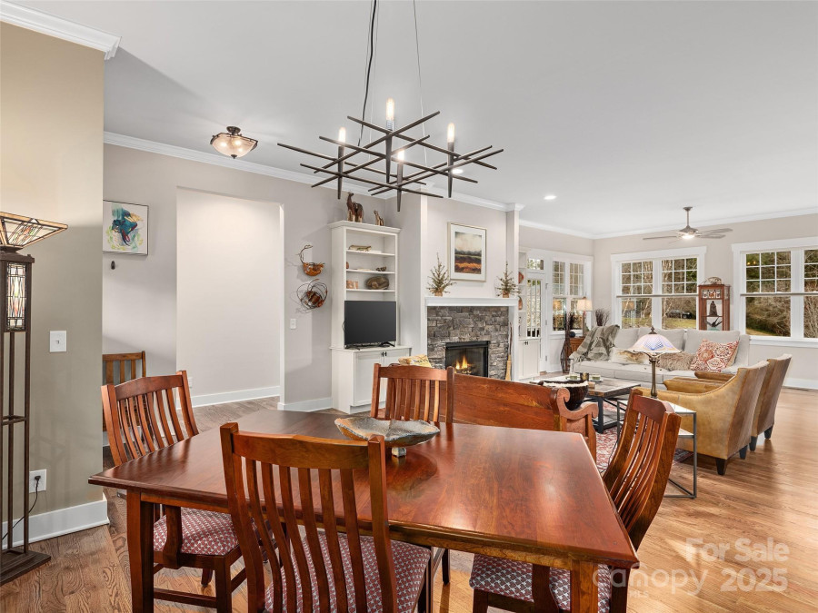 91 Beaumont Dr Hendersonville, NC 28739