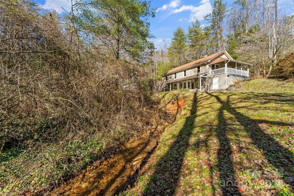 1896 Frozen Creek Rd Brevard, NC 28612