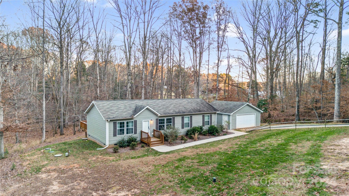 357 Stillwater Rd Troutman, NC 28166