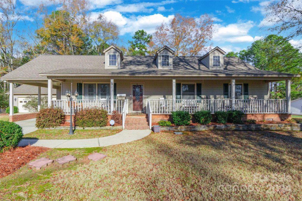 2676 Pineview Dr Lancaster, SC 29720