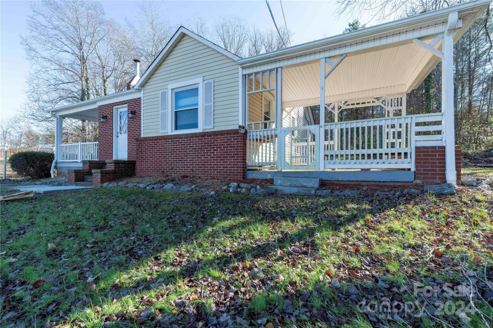 335 Shasta Ln Lenoir, NC 28645