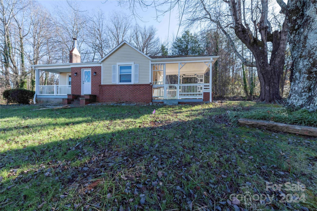 335 Shasta Ln Lenoir, NC 28645