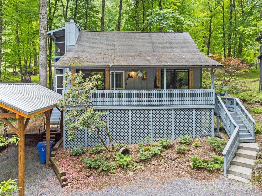 27 Gail Dr Maggie Valley, NC 28751