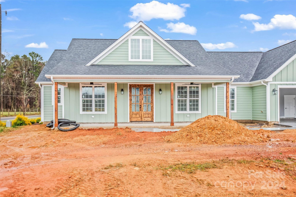 107 Meeting House Ln Advance, NC 27006