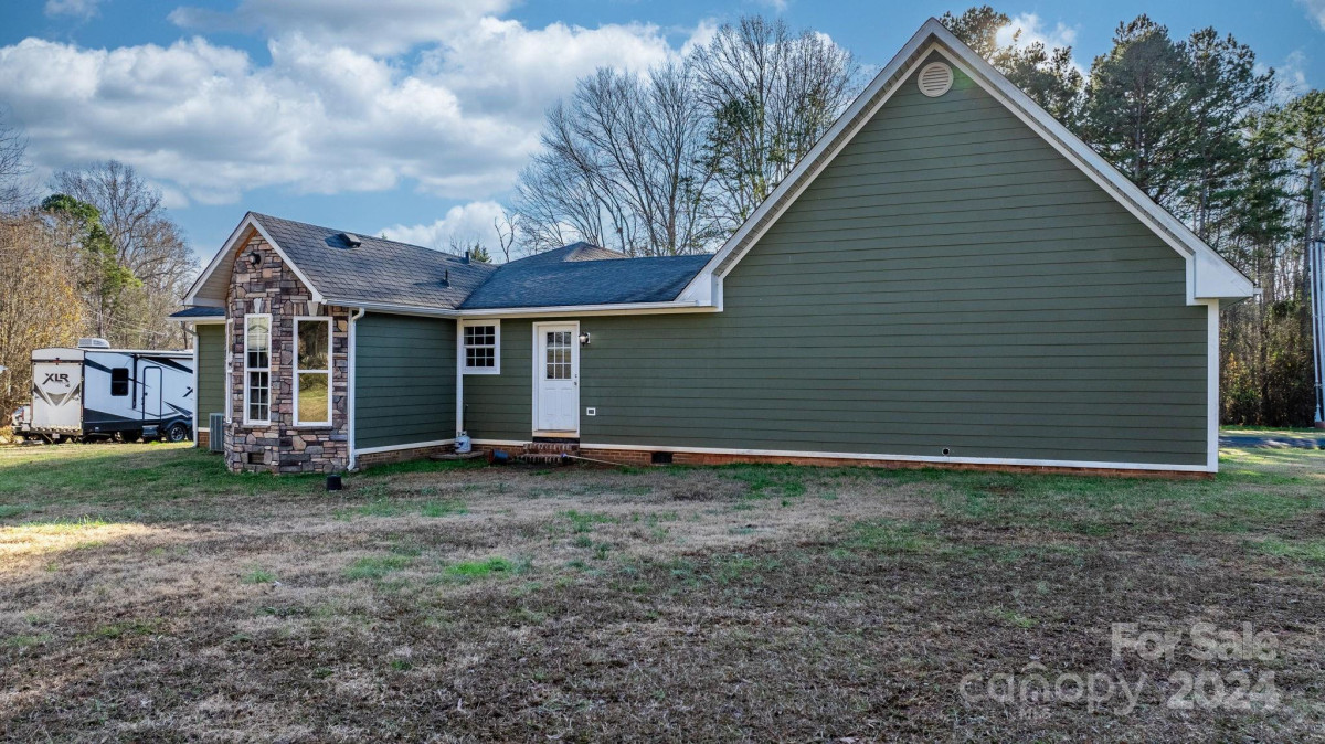 113 Cedar Dr Salisbury, NC 28147