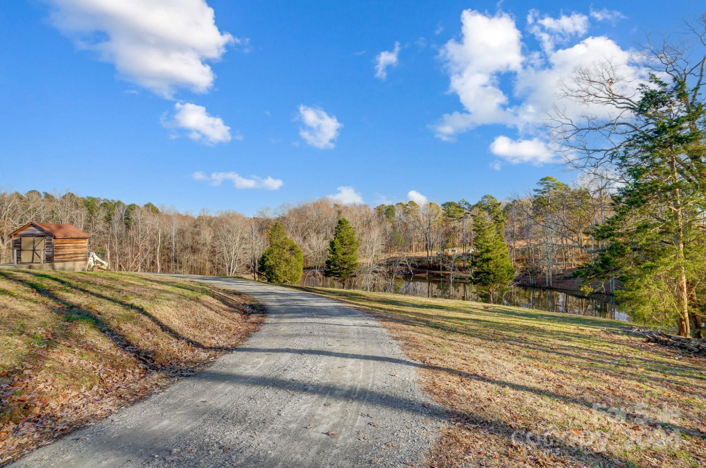 13185 Nc 801 Hwy Hw Mt Ulla, NC 28125