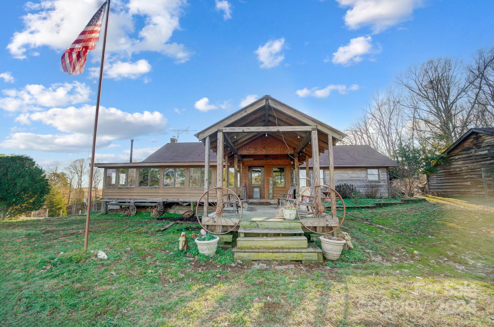 13185 Nc 801 Hwy Hw Mt Ulla, NC 28125