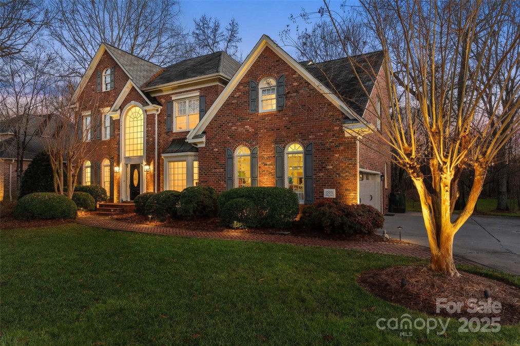 13101 Whisper Creek Dr Charlotte, NC 28277