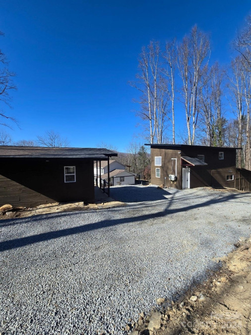 108 Windy Mountain Ln Hendersonville, NC 28792