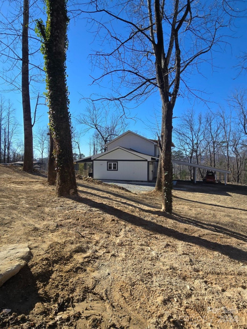 108 Windy Mountain Ln Hendersonville, NC 28792