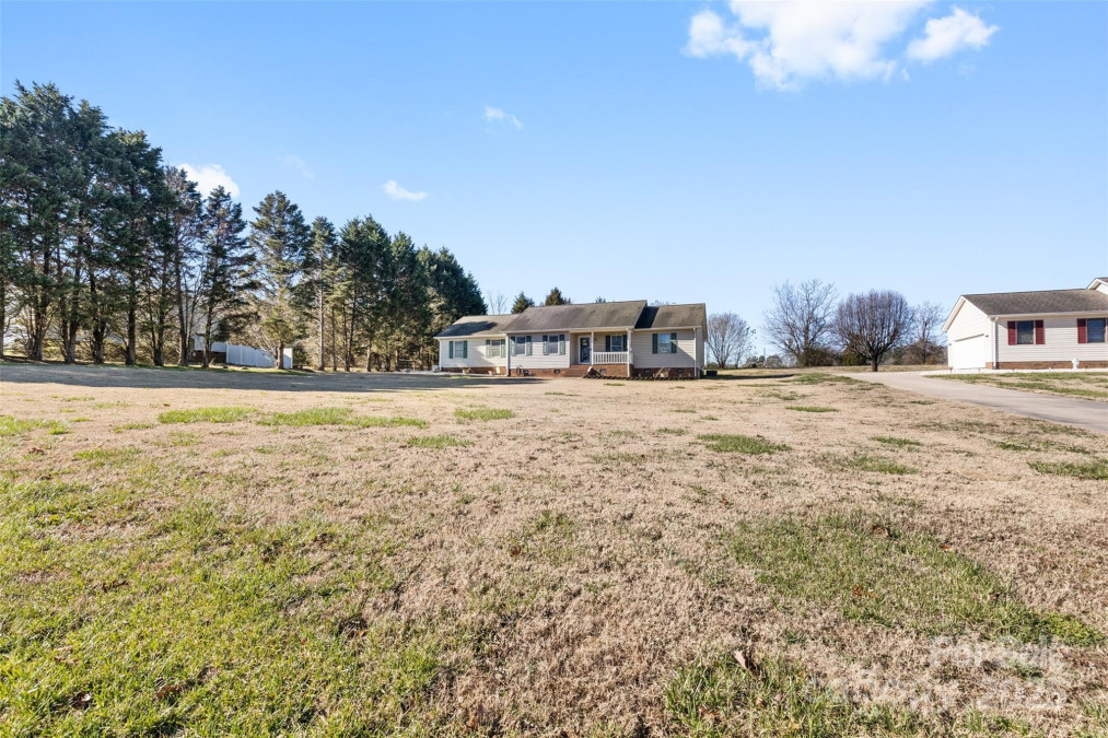 135 Rumple Hill Dr Statesville, NC 28677