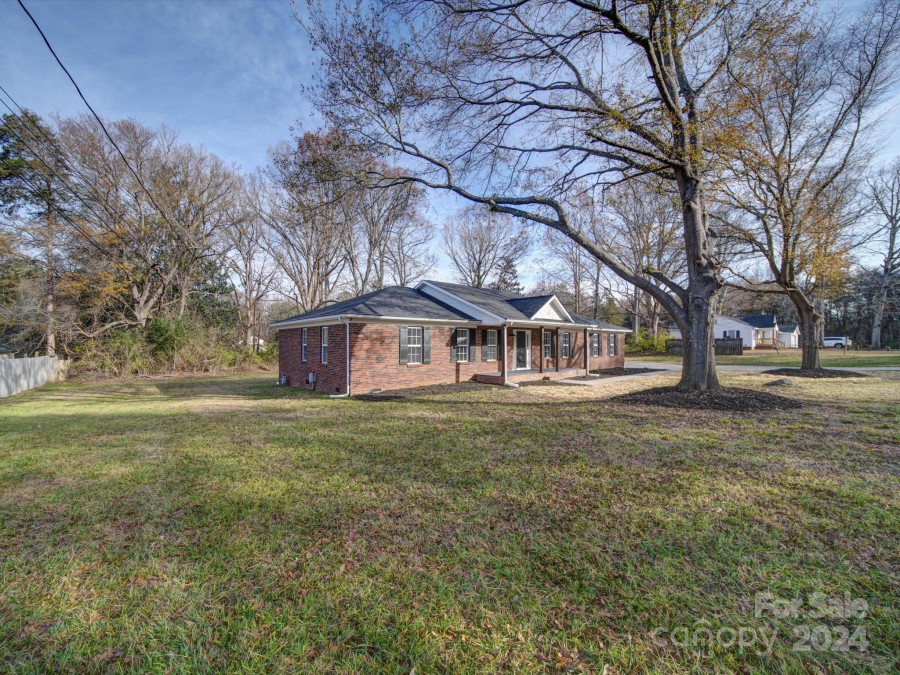 131 Nantz Ave Mount Holly, NC 28120