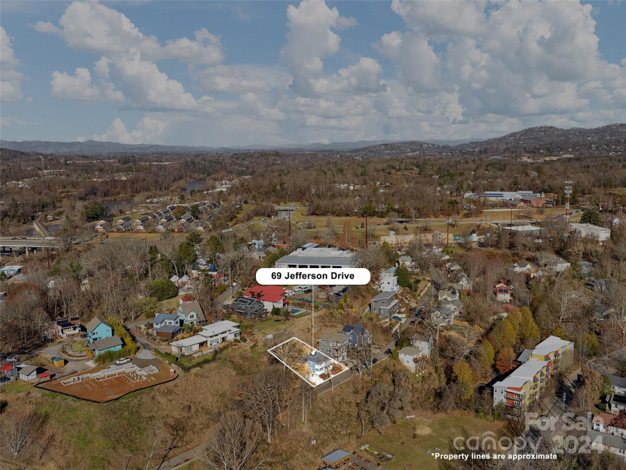 69 Jefferson Dr Asheville, NC 28801