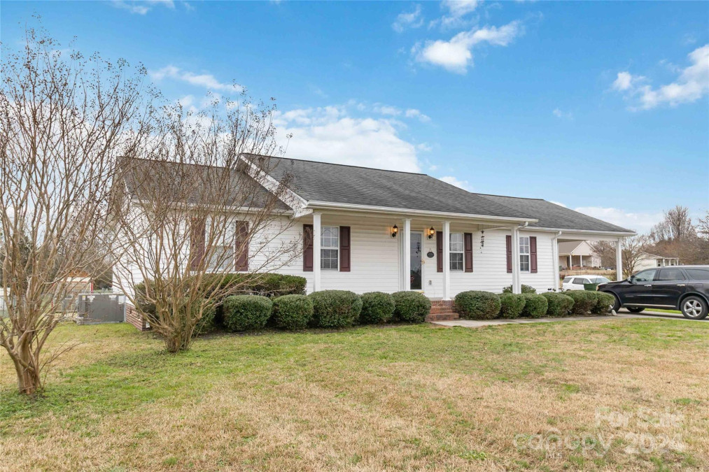 1976 Mcilwain Rd Lancaster, SC 29720