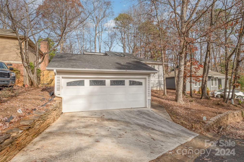 27 Quayside Ct Clover, SC 29710