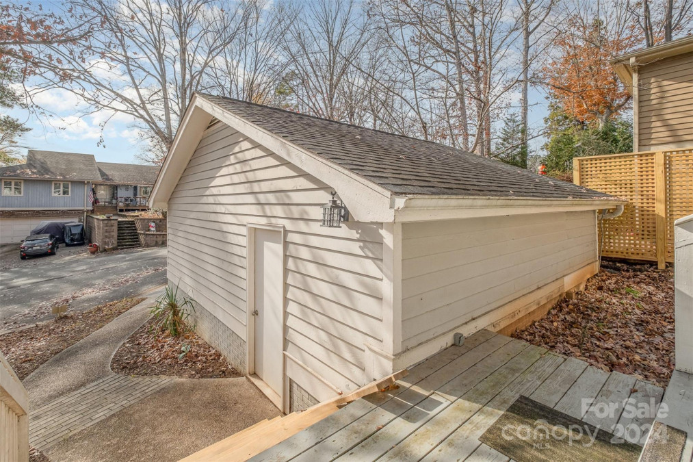 27 Quayside Ct Clover, SC 29710