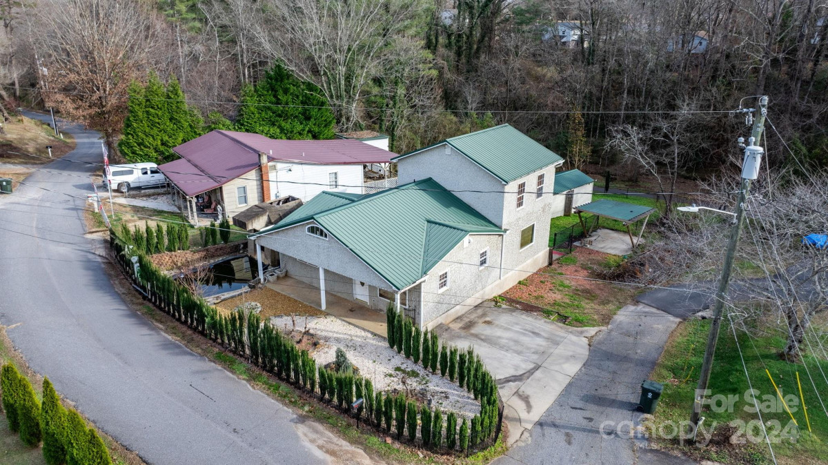 200 Walnut Ave Hudson, NC 28638