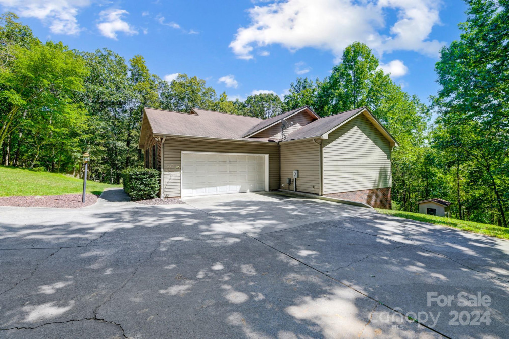 319 Harvard Dr Albemarle, NC 28001