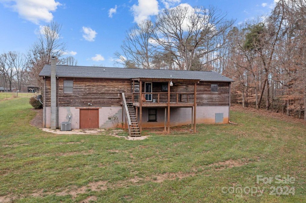 101 Stonehenge Ln Statesville, NC 28625