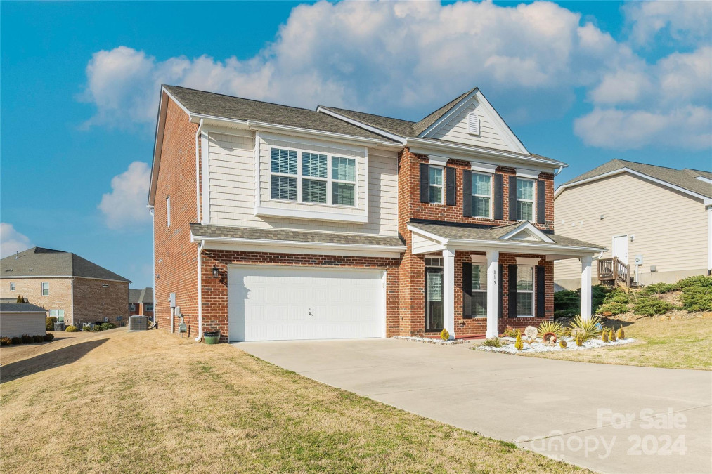 815 Oak Embers Dr Concord, NC 28025