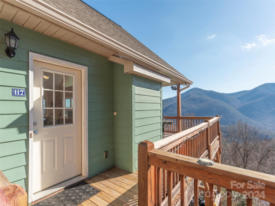 117 Walnut Dr Maggie Valley, NC 28751