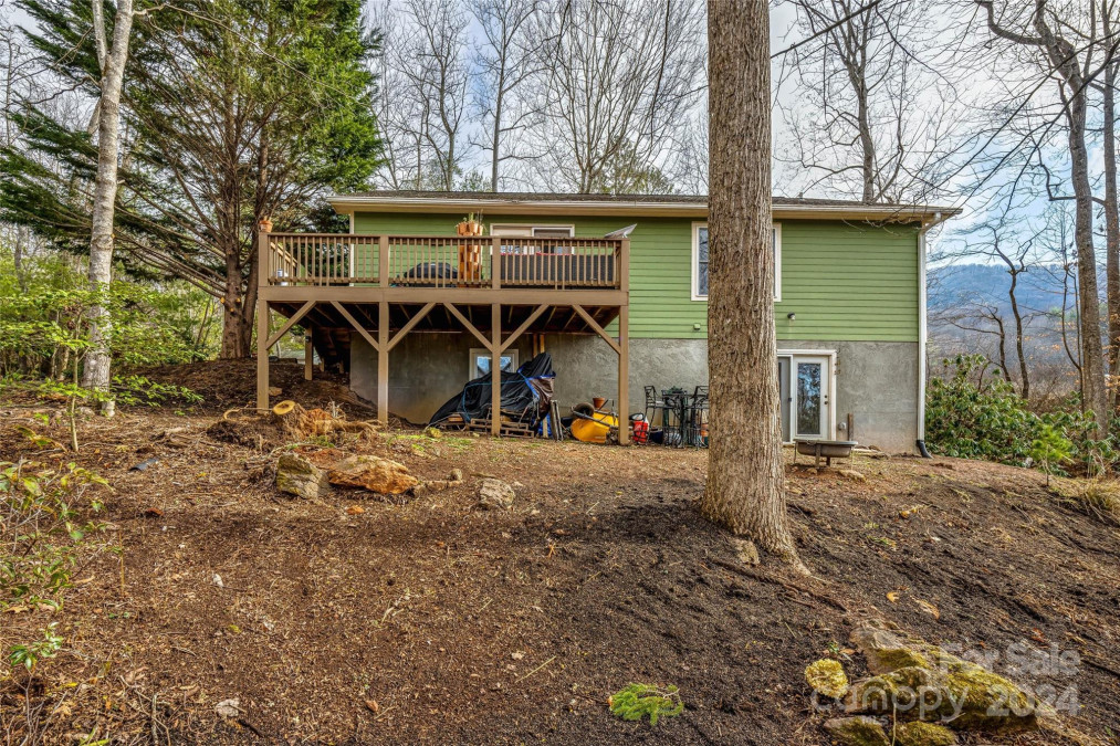 46 Walkertown Rd Black Mountain, NC 28711