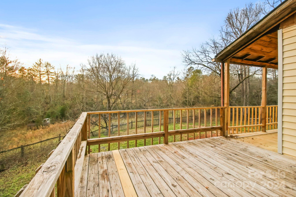 2155 Triplett Rd Granite Falls, NC 28630