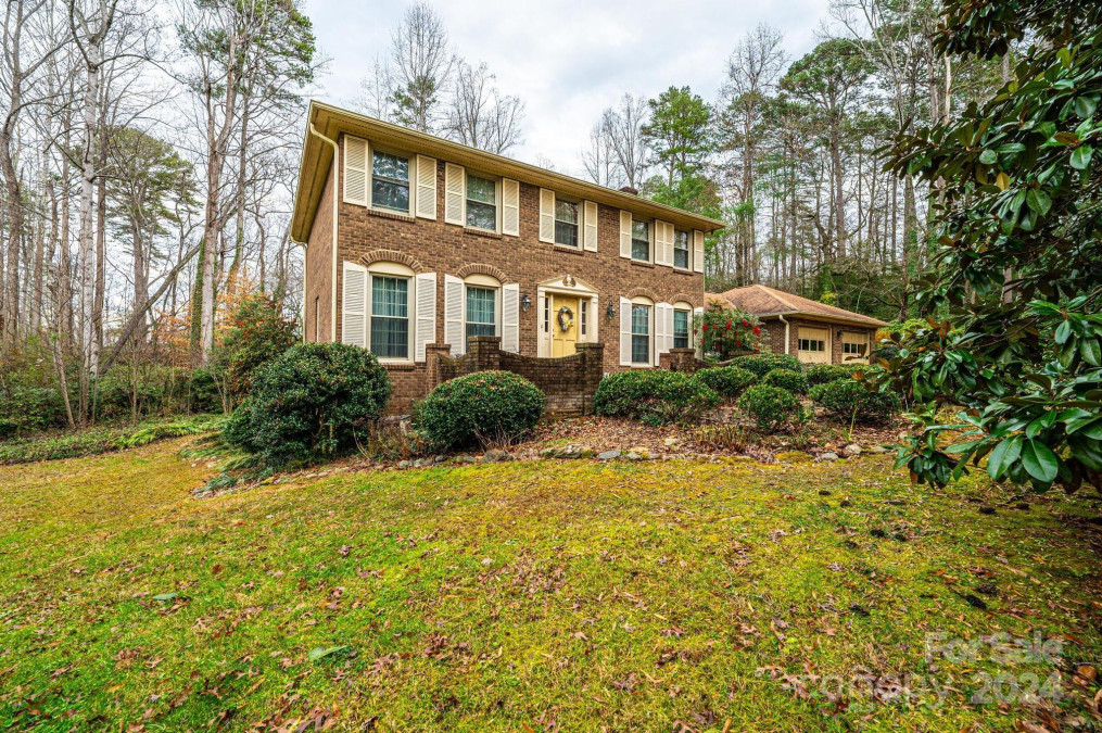 309 7th St Pl Conover, NC 28613