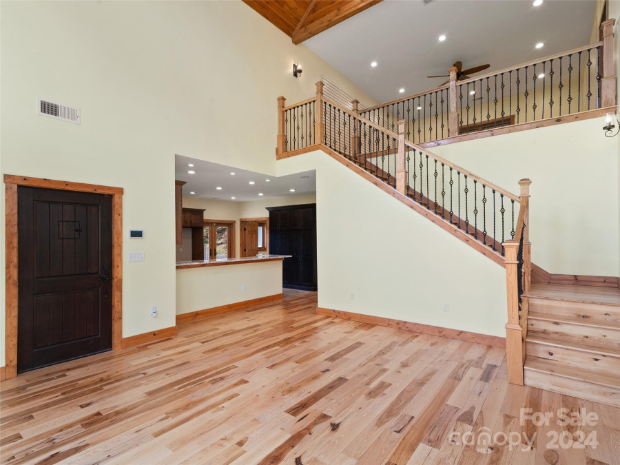 350 Inverness Dr Waynesville, NC 28785