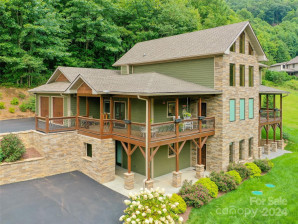 350 Inverness Dr Waynesville, NC 28785