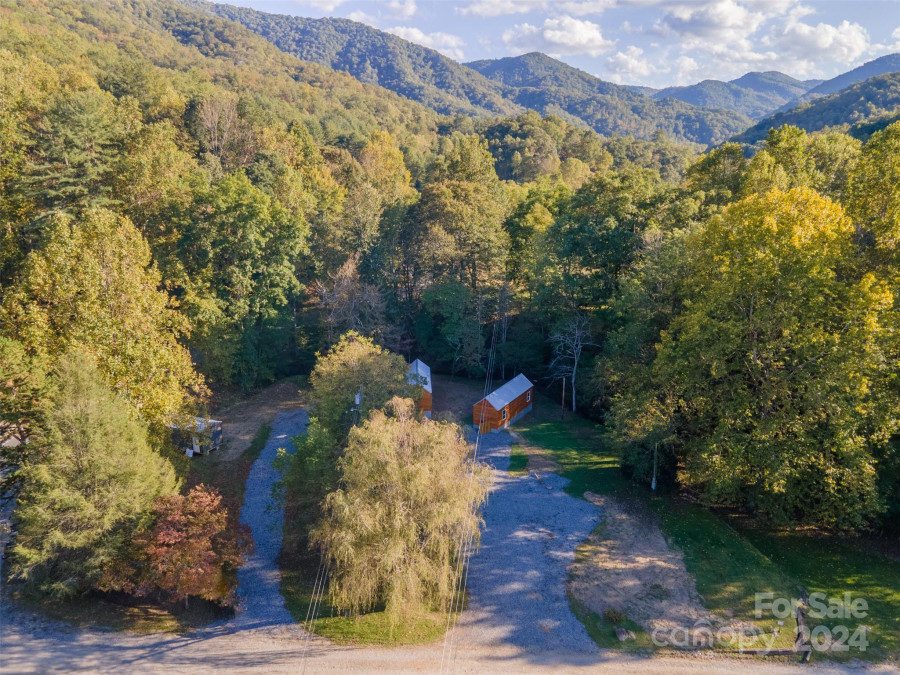 23 Winston Trl Cullowhee, NC 28723