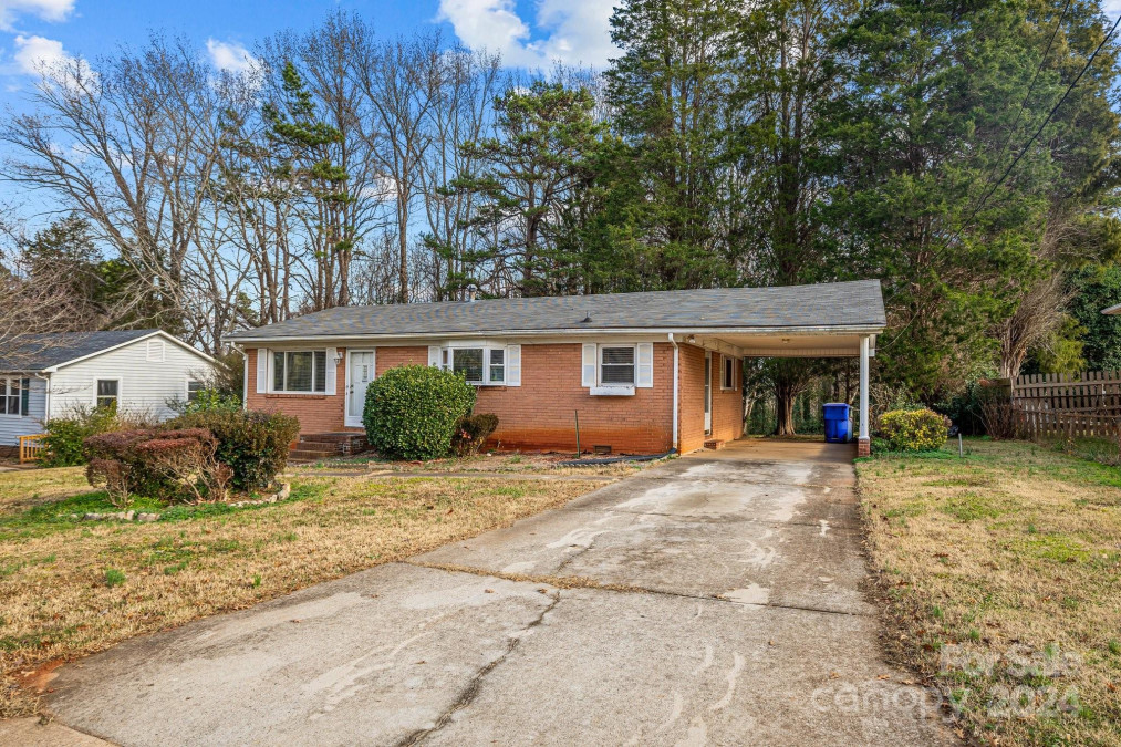 314 Moore Dr Lexington, NC 27292