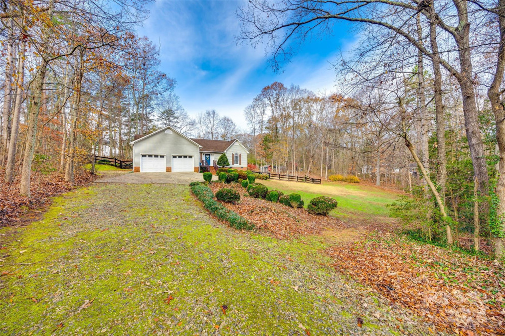 2965 Cobby Creek Ct Clover, SC 29710